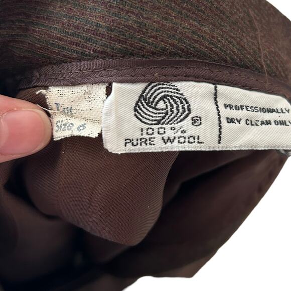 Vintage Brown 100% Wool Pin Stripe Skirt Blazer Set Womens Sz XS Business Formal - Picture 6 of 16